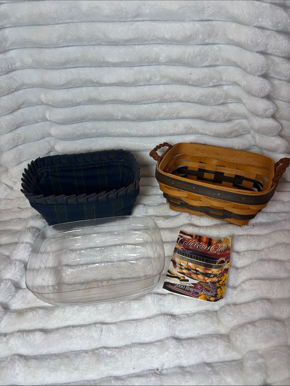 2000 Longaberger Collector’s Club Renewal Basket Combo